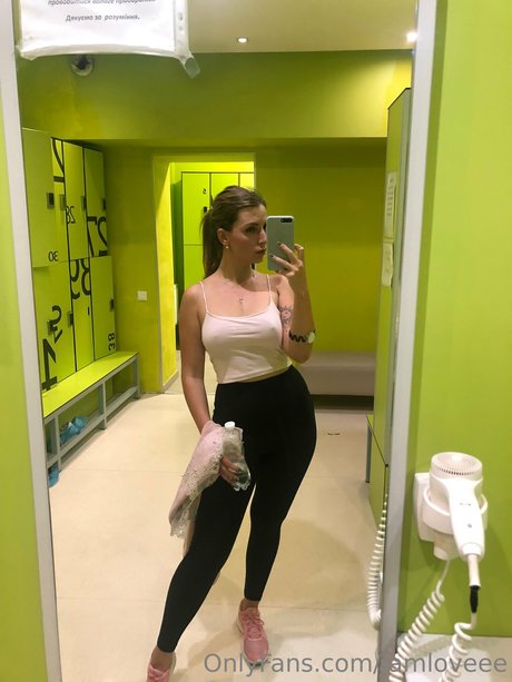 Luba from Ukraine star pretty picture