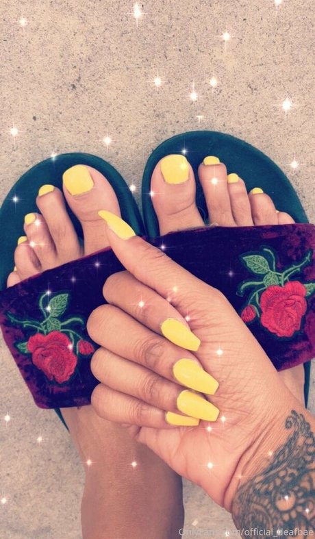 Officialdeafbae model nice photo