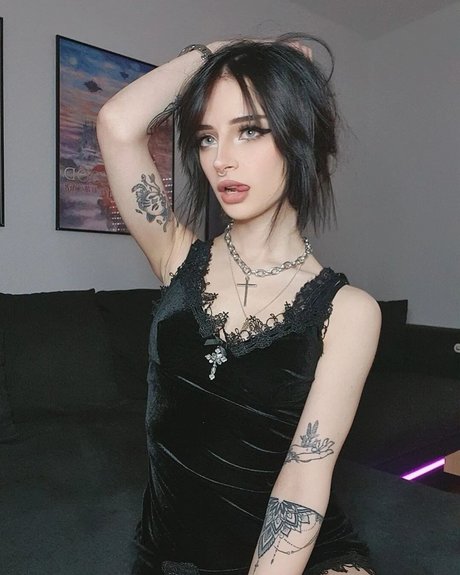 Cata leyah model nice galleries