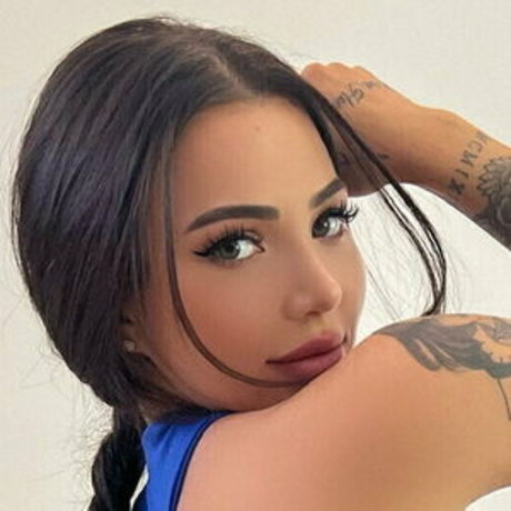 Lexi Sheinberg exclusive model galleries