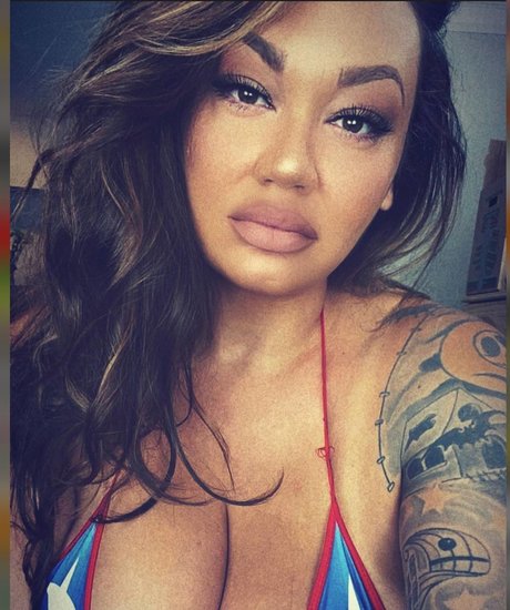 Aviberri pornstar pretty image