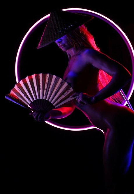 Anasteysha goldstar naked pornstar gallery