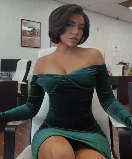 DiablaMami pornographic model img