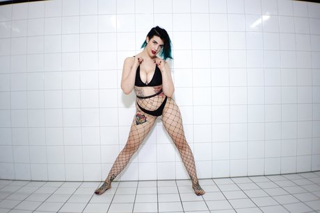 Ava Twitchling porn star photos