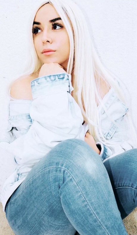 Lilmg_ top model images