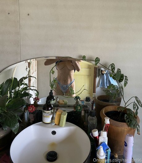 Raregirl96 exclusive model photo