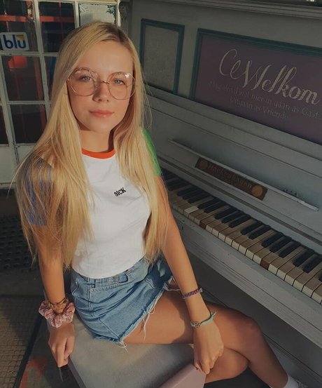 liamekrugerxoxo model free pictures