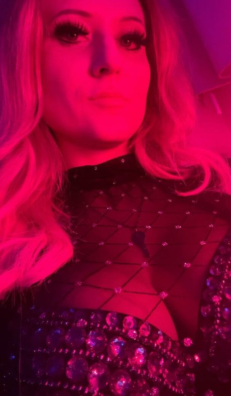 Cherry Berlin sexy model galleries