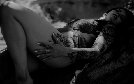 Thatsoraven95 top model img