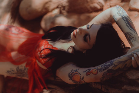 Thatsoraven95 erotic pornstar pic