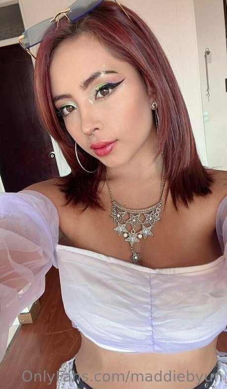 maddiebyun exclusive star photos