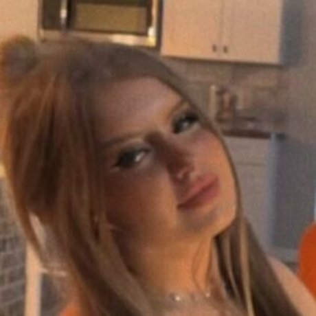 Duckie Ho star perfect photo