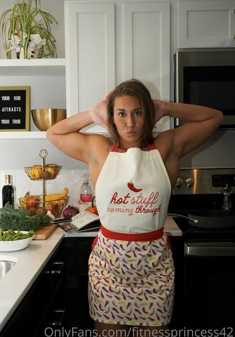 fitnessprincess42 nudes actress picture