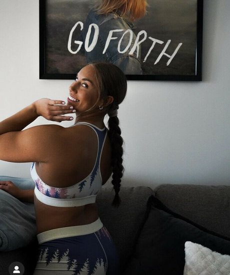 fitnessprincess42 erotic model img