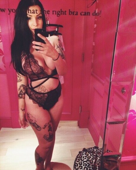 Bailey Arber star pretty pictures