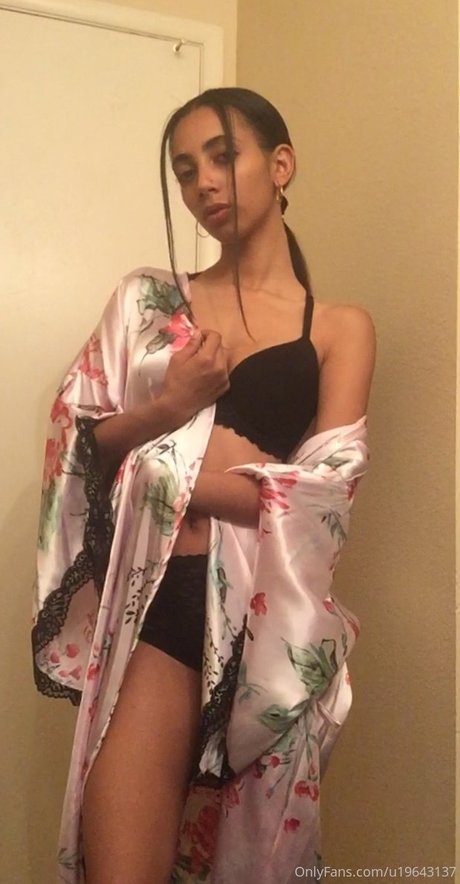 Sexy Jutsu model beautiful images