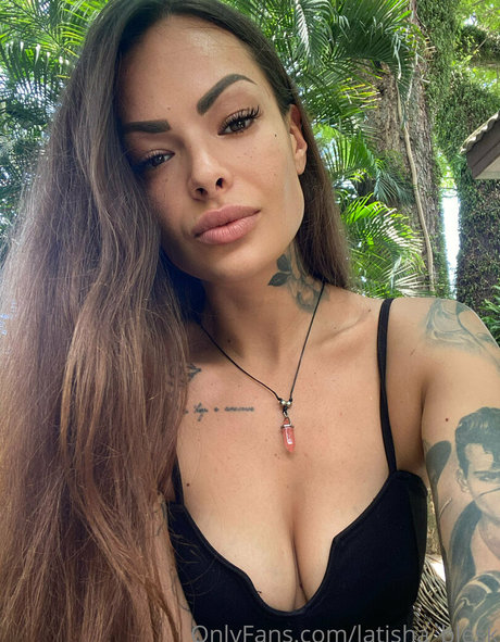 Latisha Blesk star photos