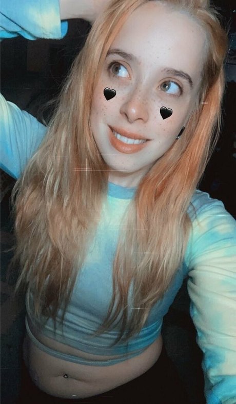 Scarlet Moon star pornographic gallery