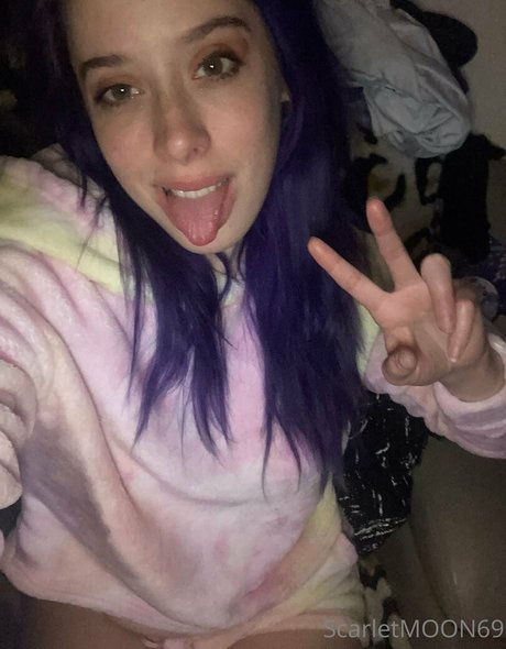 Scarlet Moon star erotic archive