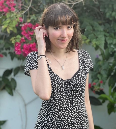 Strawberry Girl Kairi_ model nude pictures