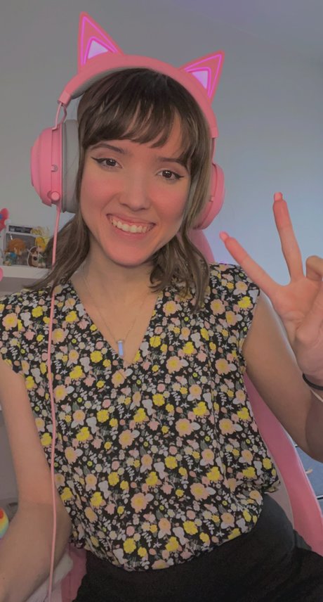 Strawberry Girl Kairi_ pornstar top gallery