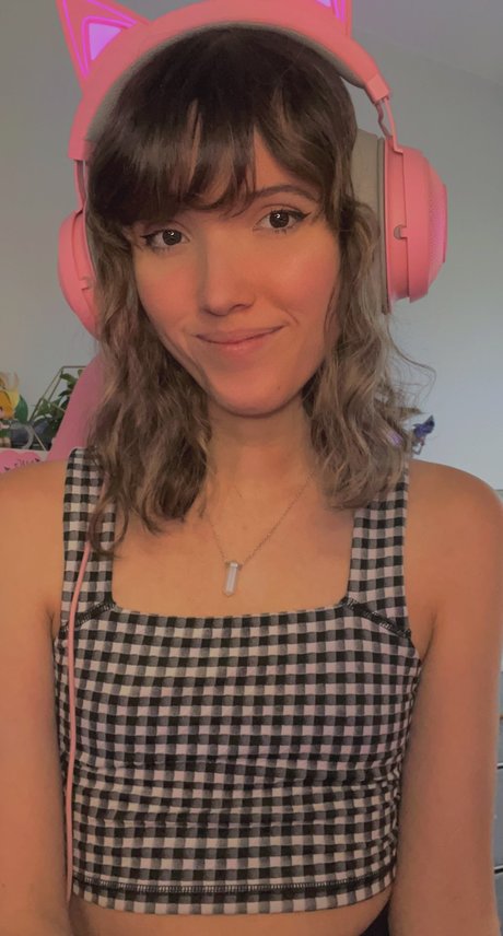 Strawberry Girl Kairi_ pornstar exclusive pic