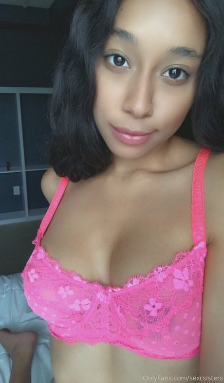 Molly and Mia_ high quality model pics