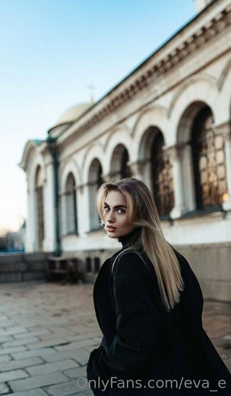 eva e model hd galleries