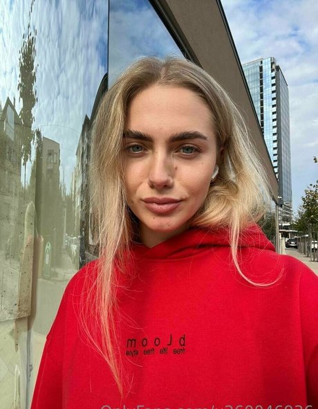 eva e pornographic actress images