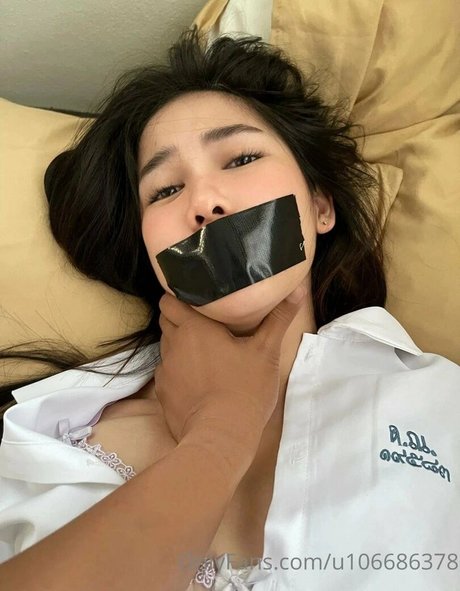 Rawiwan Chindarat nude actress pictures