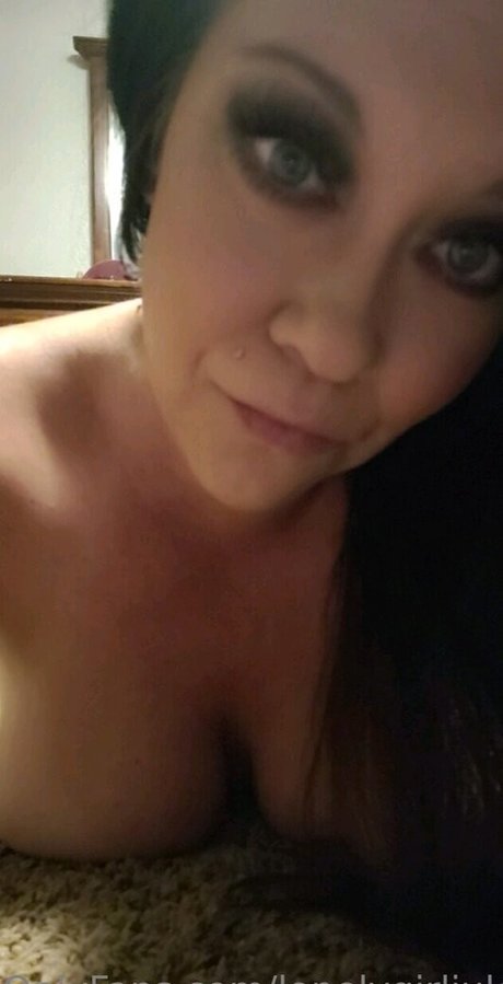 Lonelygirljules nice pornstar picture