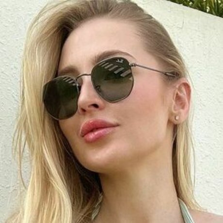 pricktease model pornographic galleries