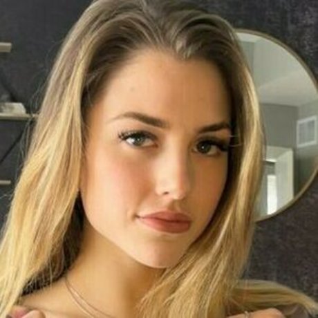 Kennamatta model sex pic