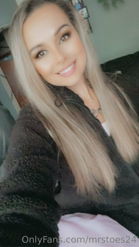 mrstoes24 pornstar adult image