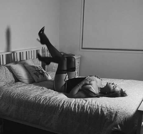 Hayley Aurisch star erotic photo