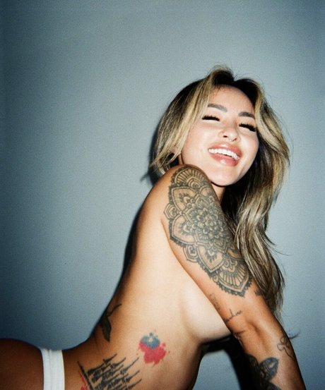 riding dildo onlyfans pornos archive