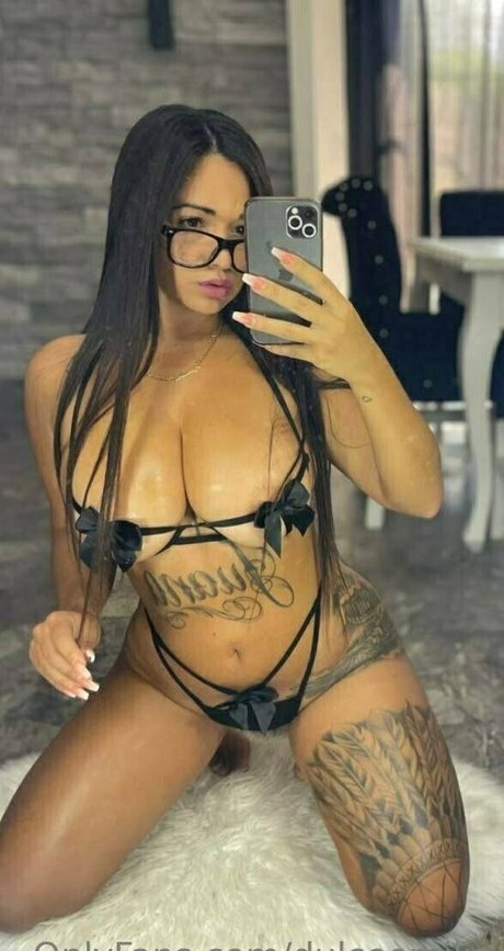 dulceemilia sexy model photo