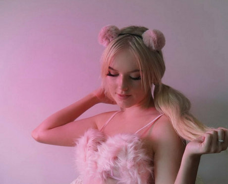 Briziana free star photos