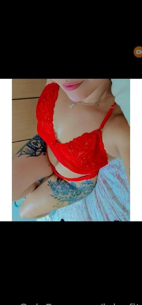 lola fit erotic actress galleries