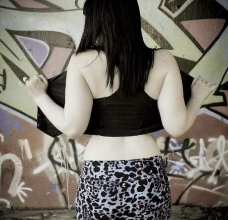 Donnaxjean model naked pictures