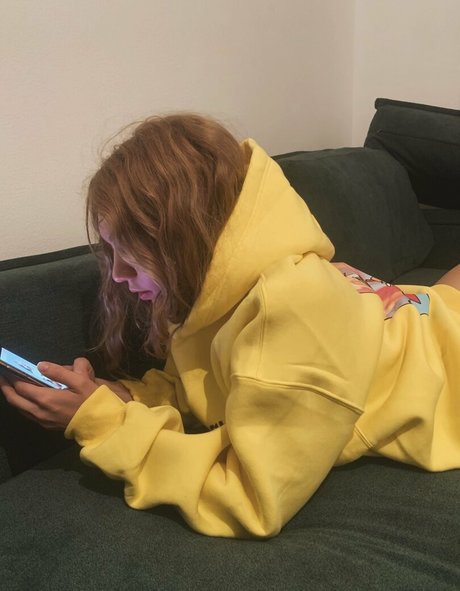 heeyhelly free beautiful model galleries