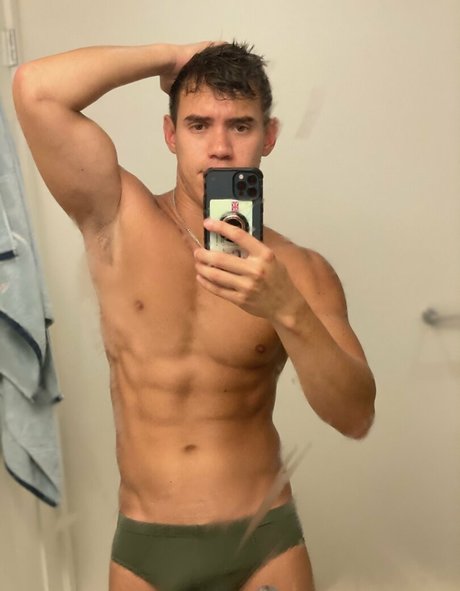 oliverhuntxxx star xxx photos