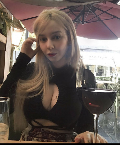 xmvndsx model erotic img