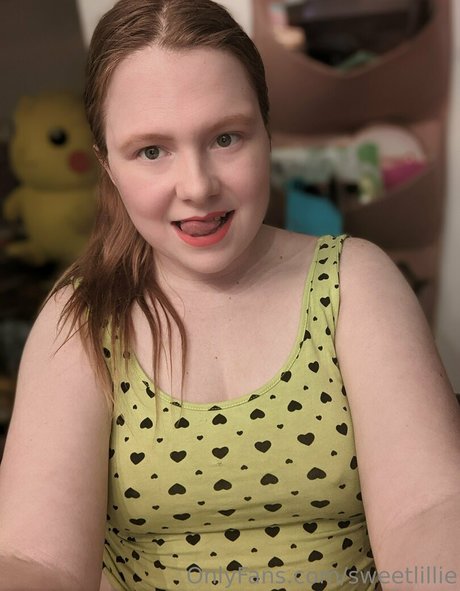 sweetlillie star porn photo