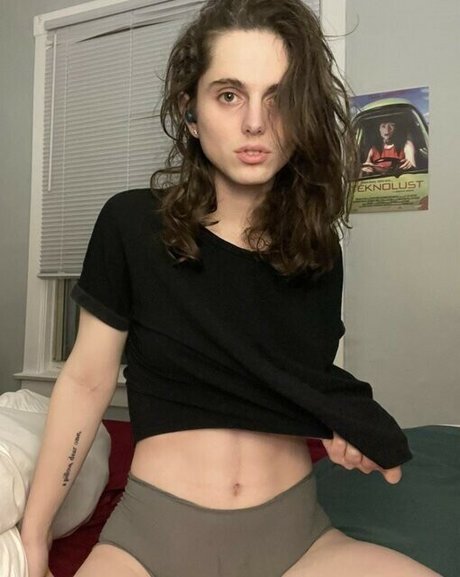 Helmet Girl model hot galleries