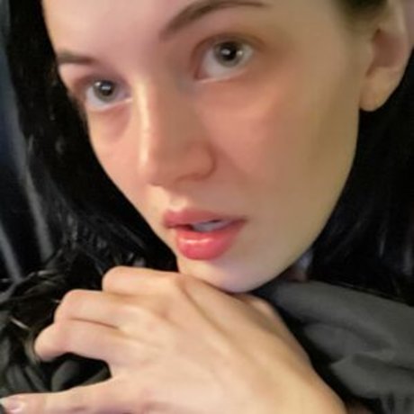 prettyybb model exclusive image