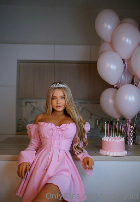 vero gold top star image