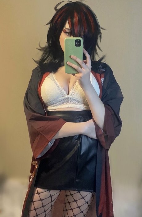 Yakirisu sexy star photos