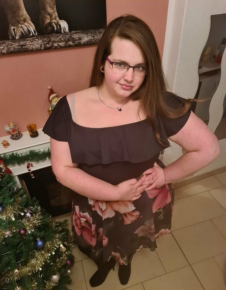 crazy curvy melii free star image