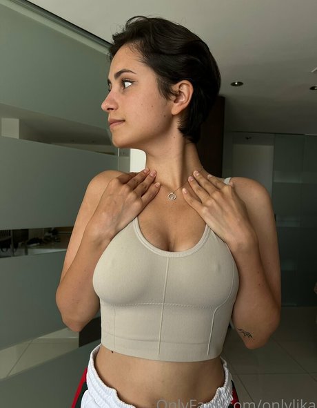 likanextlevel perfect model image